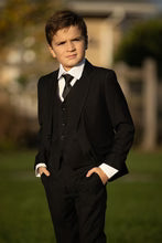 "Liam" Kids Suit (5-Piece Set) 2